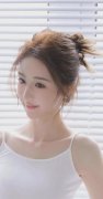 <b>老板和秘书正在办公室谈生意_老板和秘书正在办</b>